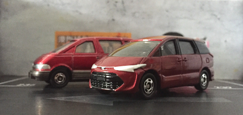 Illustration for article titled Then and Now : Tomica Toyota Estima 1992 & 2017